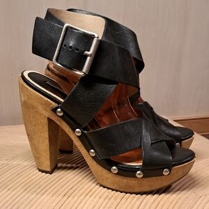 Vera Wang Lavender Label Black Leather Gracie Studded Platform Sandals 8.5